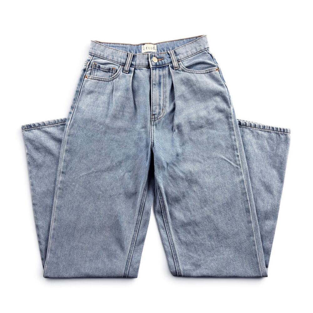 Cello High Rise Pleated Straight Jeans Women’s Size 1 Light Wash Denim Casual